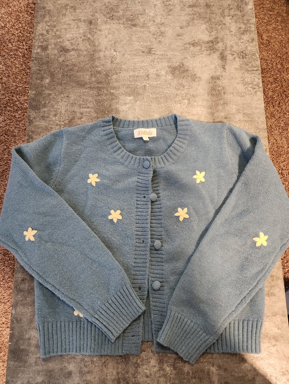 Listicle cardigan